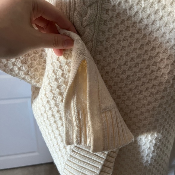 Armani Exchange | NWT Cream Cable Knit Wool Sweater | Size Medium - Picture 3 of 9